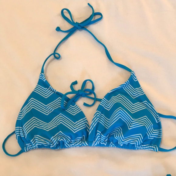 👙SUPER CUTE bikini set!!👙 - Picture 4 of 4